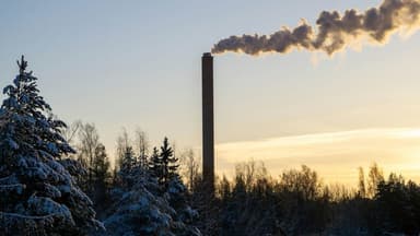 GOP Senators Introduce Bill to Block Biden’s Carbon Tax Proposal Amid Economic Concerns