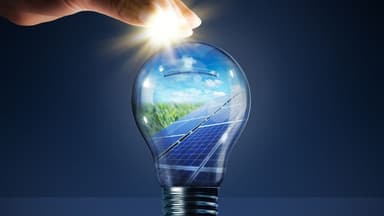 Global Clean Energy Soars as UK Budget Anchors Green Transition