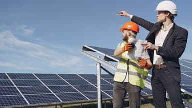 Surging Global Renewables and Strategic Alliances Shape Clean-Energy Future