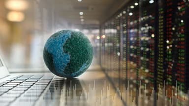 Global Markets Watch Economic Trends and Energy Breakthroughs