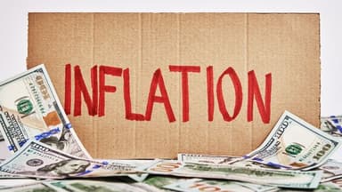 UK Inflation Eases to 2.8%, But Services and Energy Threaten Rebound