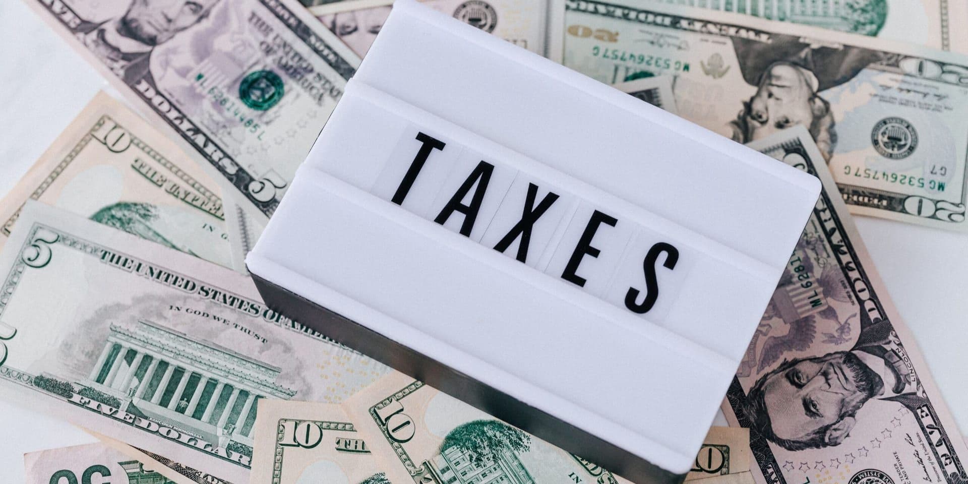 Arizona Governor Pushes for Tax Relief and Welfare Reform Amid Rising Costs