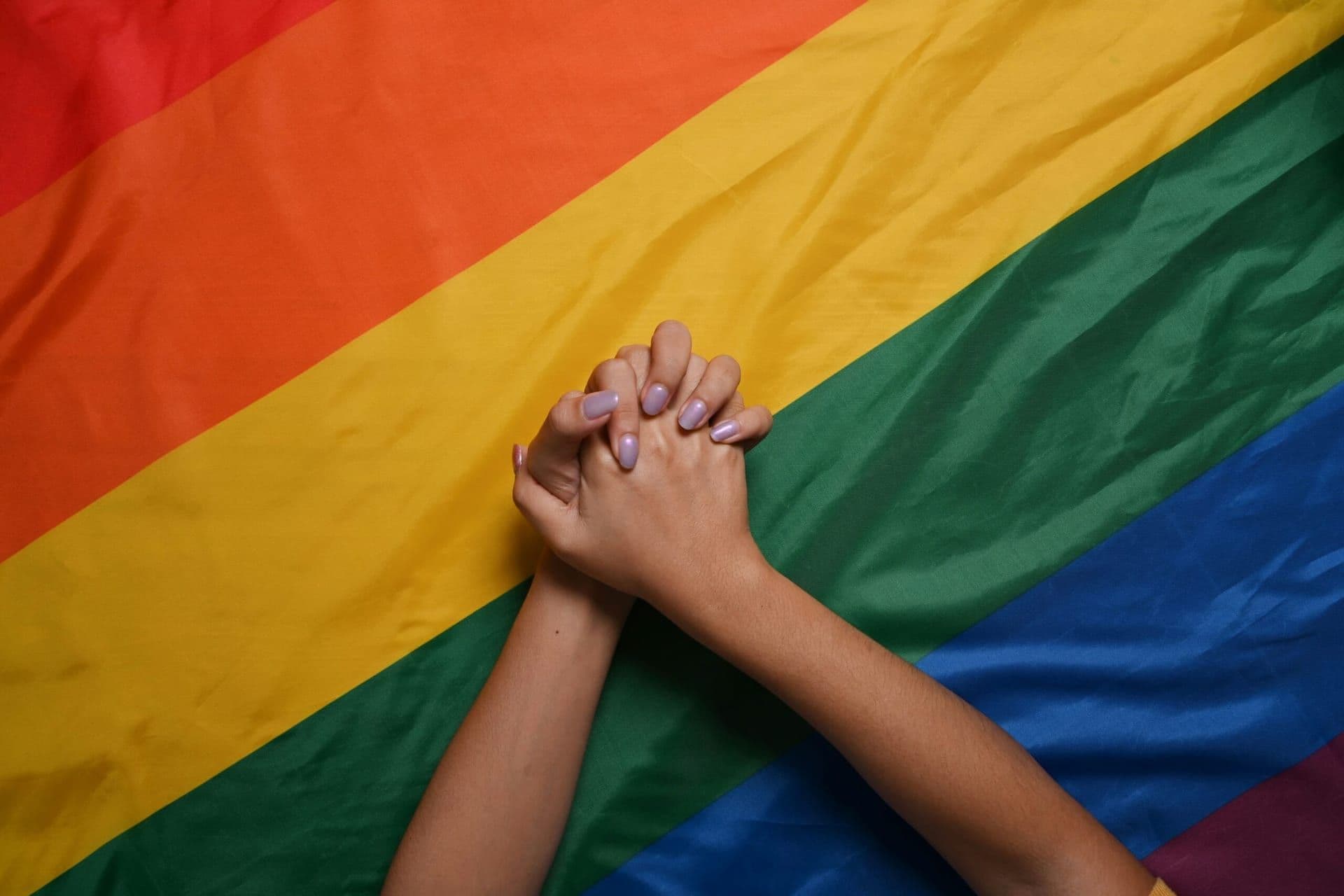 GOP Governors Push for Nationwide Ban on Gender-Affirming Treatments for Minors Phoenix, AZ, USA