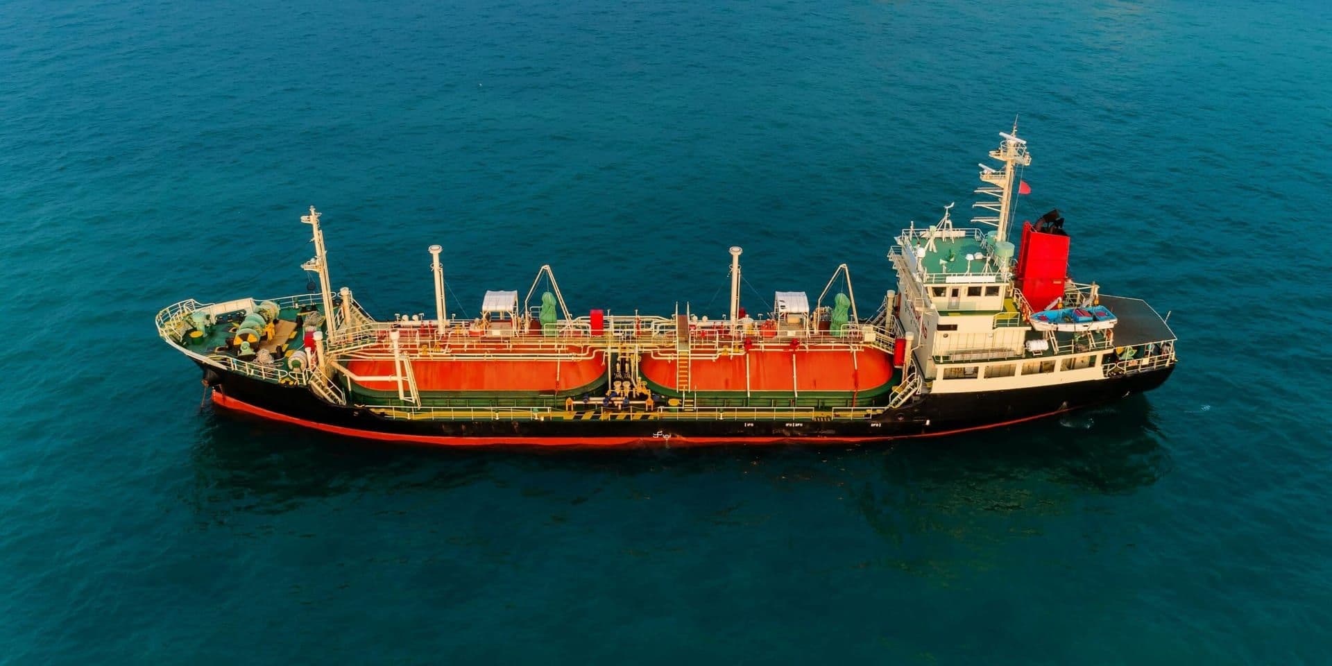 U.S. Energy Secretary Signals China-Bound Oil & Gas Exports in Major Shift