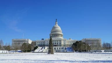 Senate Republicans Block $80 Billion Climate Package Amid Budget Showdown