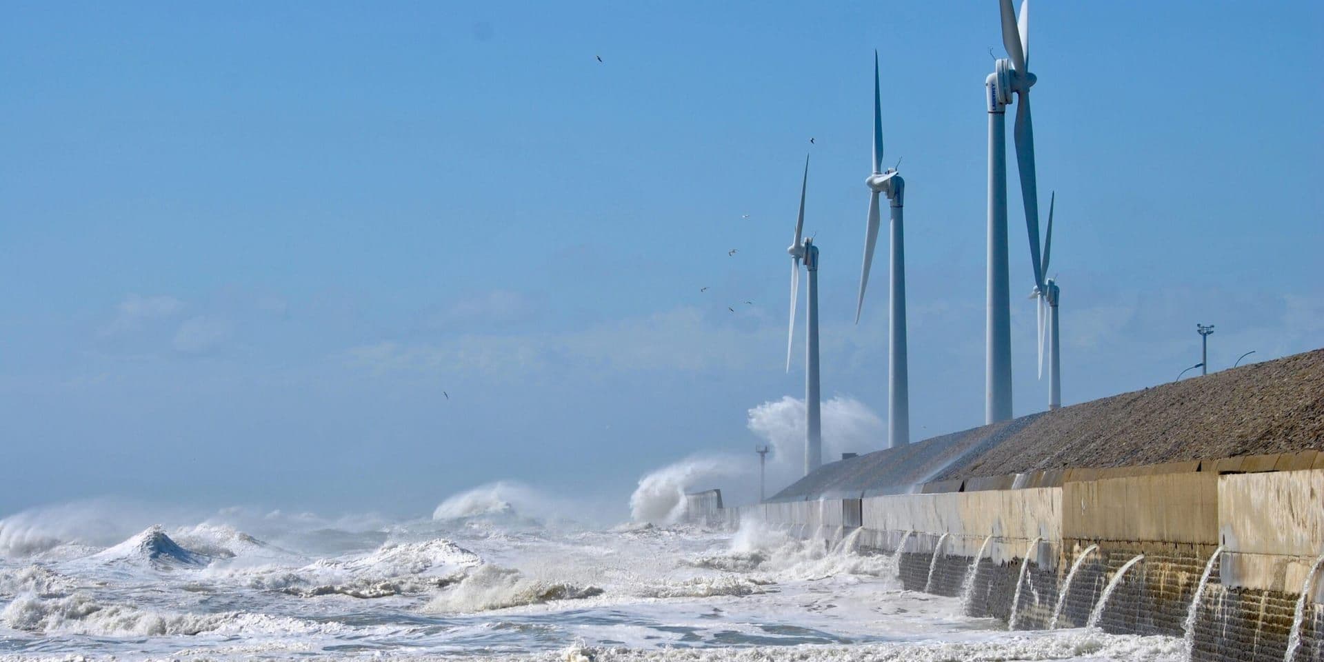 Federal Freeze on Offshore Wind Projects Stalls Renewable Energy Momentum on East Coast