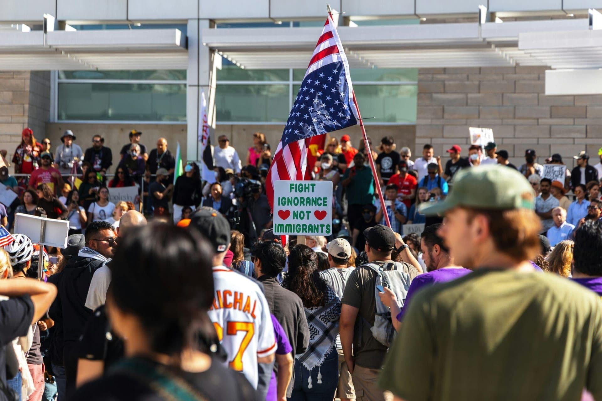 High Court Intervenes in Erroneous Deportation Case, Orders Immigrant’s Return