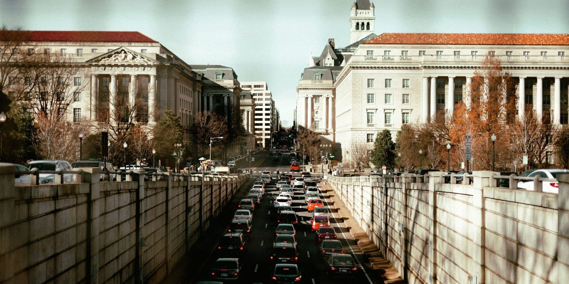 Federal Reserve Holds Rates Steady Amid Tariff‑Driven Inflation Concerns