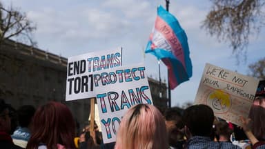 GOP Governors Propose National Ban on Transgender Treatments for Minors, Advocating for Child Protection
