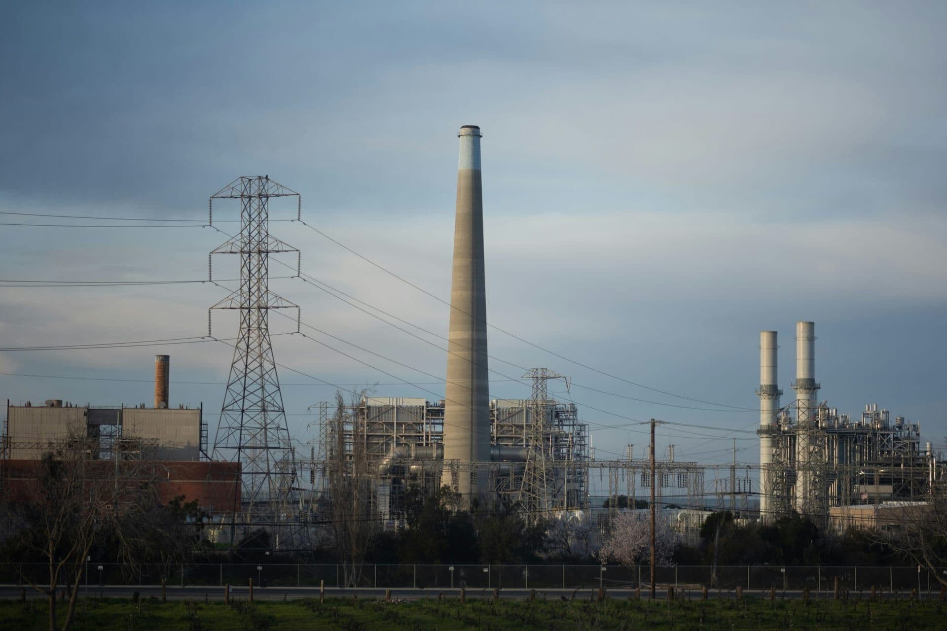 Federal Court Blocks EPA Emissions Rule, Bolstering Push for State Energy Sovereignty