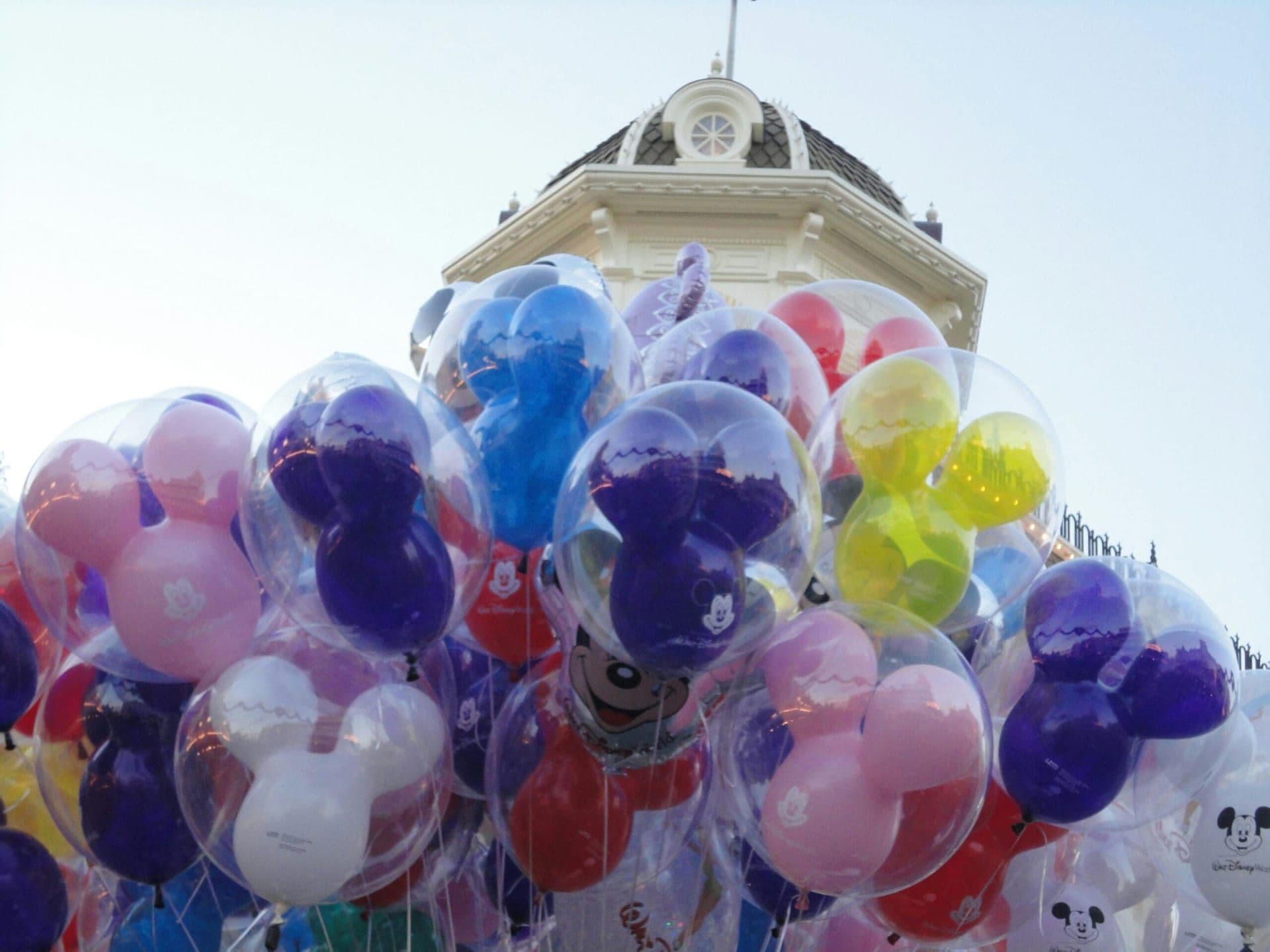 GOP Governors Push for National Ban on Gender-Related Healthcare for Minors Salt Lake City, UT, USA