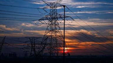 Eurozone Faces Economic Squeeze as Inflation Soars and Energy Tensions Rise
