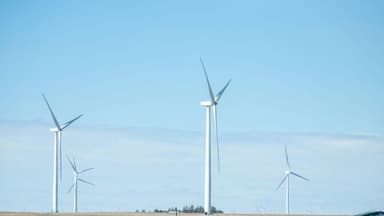 Renewable Energy Surge Powers Economic Revival in Rural Midwest
