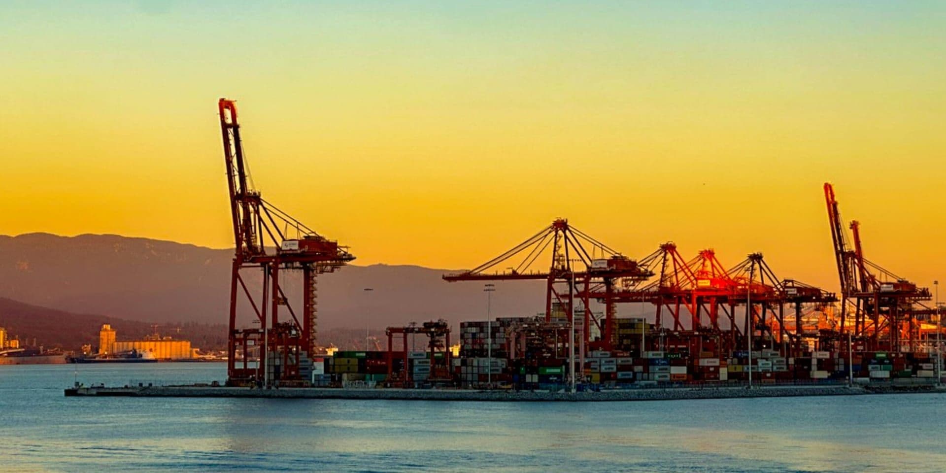 Debate Intensifies Over Trump-Era Tariffs and Their Economic Impact