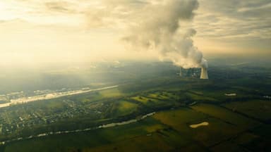 Trump Administration Accelerates Fossil Fuel Projects, Prompting Debate Over Energy Policy and Environmental Impact
