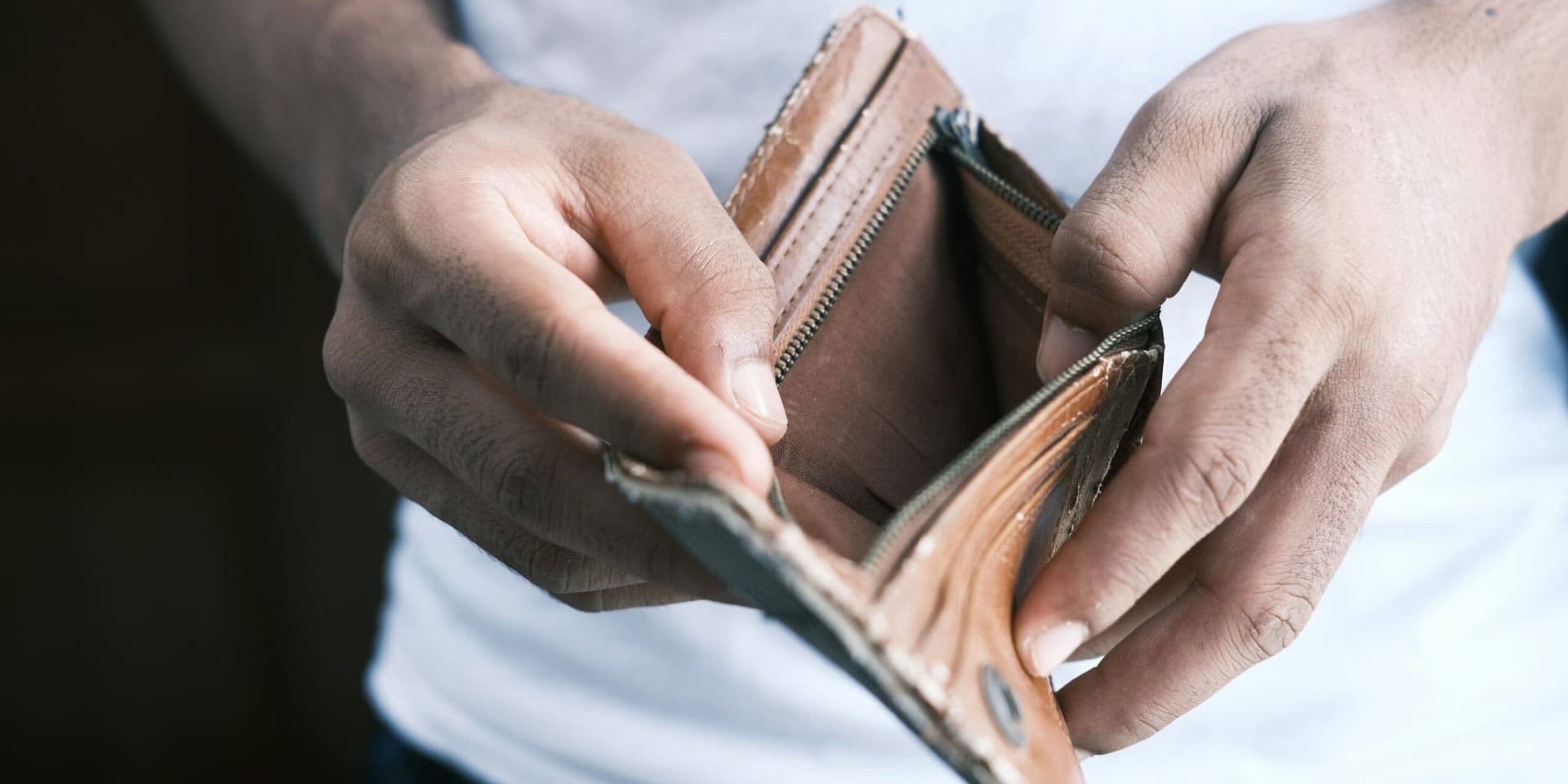 Analysts Point to Spending Moderation as Confidence Improves